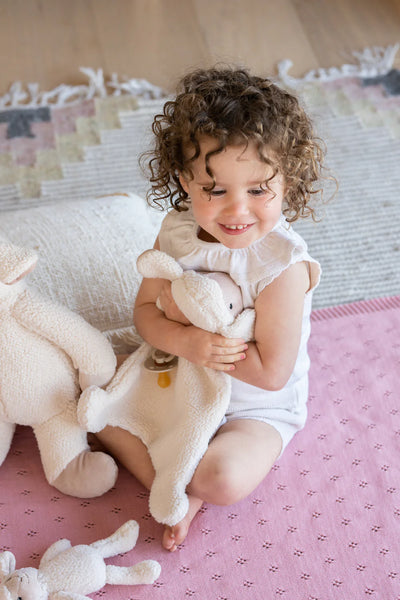 SOPHIE THE SHEEP PUPPET SECURITY COMFORTER